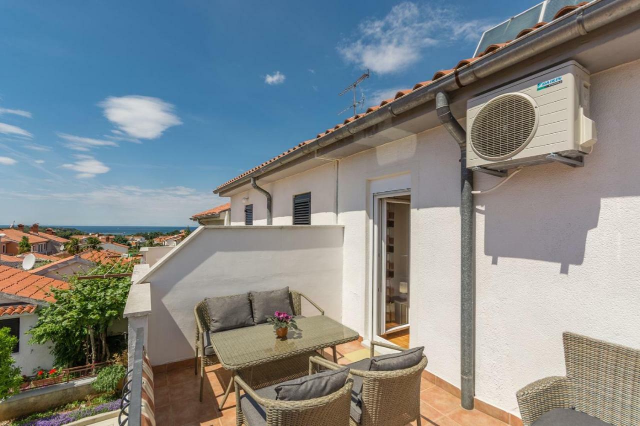 Apartments Radmila Porec Exterior photo