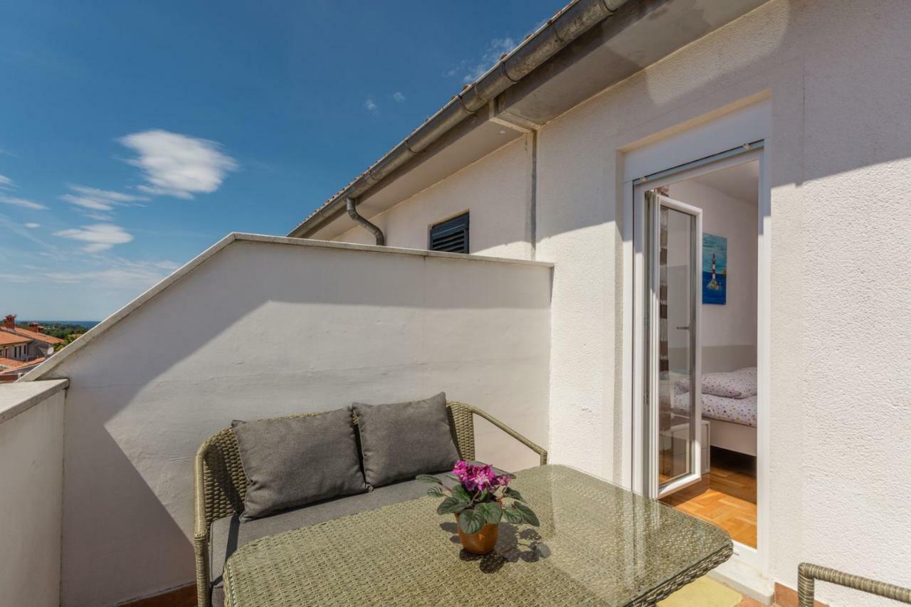 Apartments Radmila Porec Exterior photo